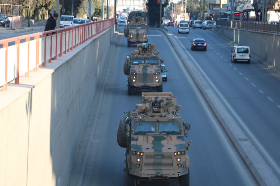 100 araçlık askeri konvoy Şanlıurfa’ya ulaştı