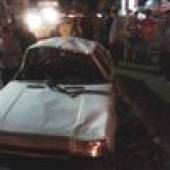 Siverek`te Otomobil Kamyona Çarptı: 2 Yaralı