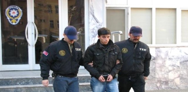 Karakola Ses Bombası Atan Şüpheli Tutuklandı