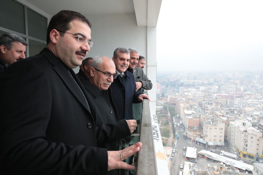 BAŞKAN BEYAZGÜL, YAPIMI TAMAMLANAN TİCARET MERKEZİNİ İNCELEDİ