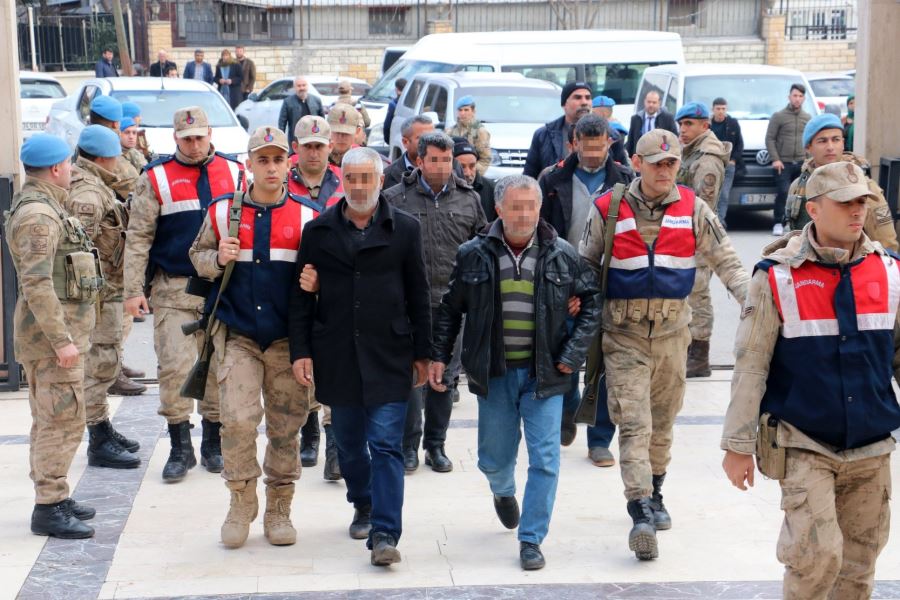 Gözaltına alınan 16 terör zanlısı adliyeye sevk edildi