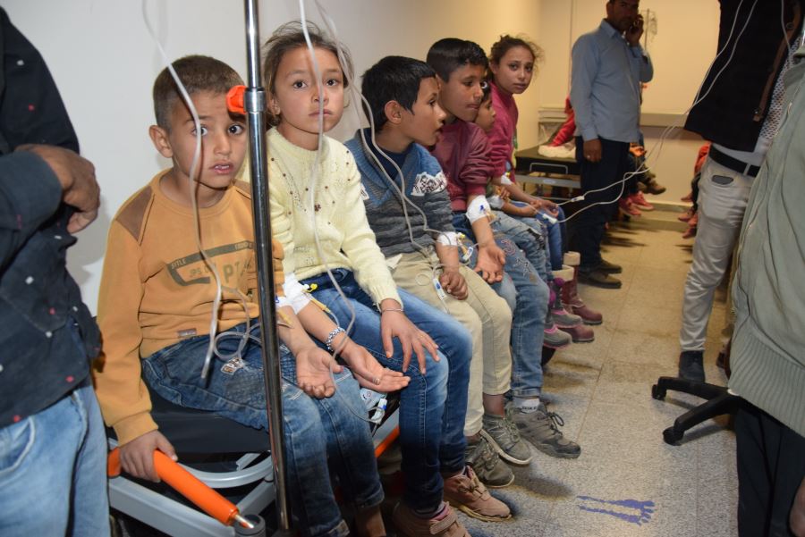 Şanlıurfa’da 50 öğrenci yedikleri yemekten zehirlendi