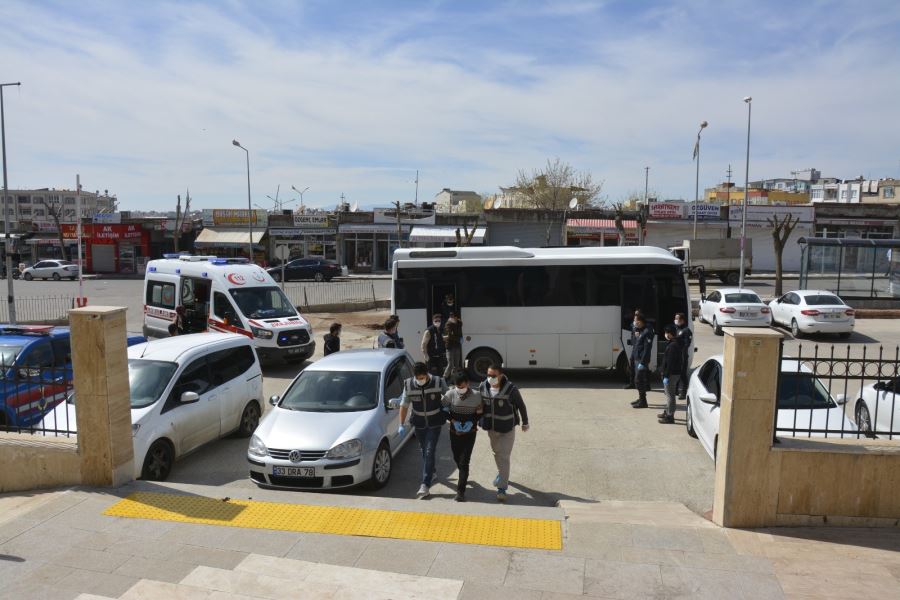 Yengelerini öldüren 2 kardeş 5 yıl sonra yakalandı