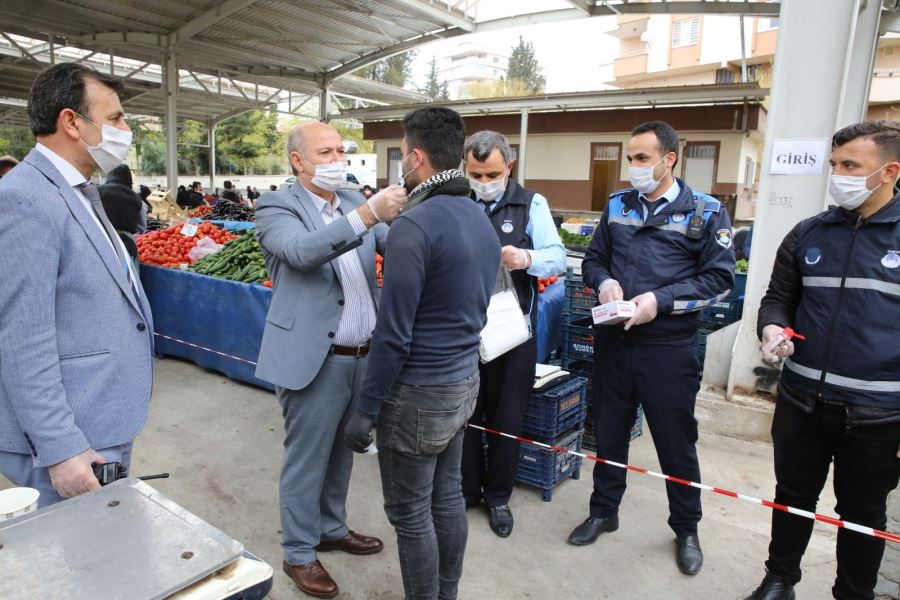 HALİLİYE’DE SEMT PAZARLARI SALGINA KARŞI KONTROL ALTINDA