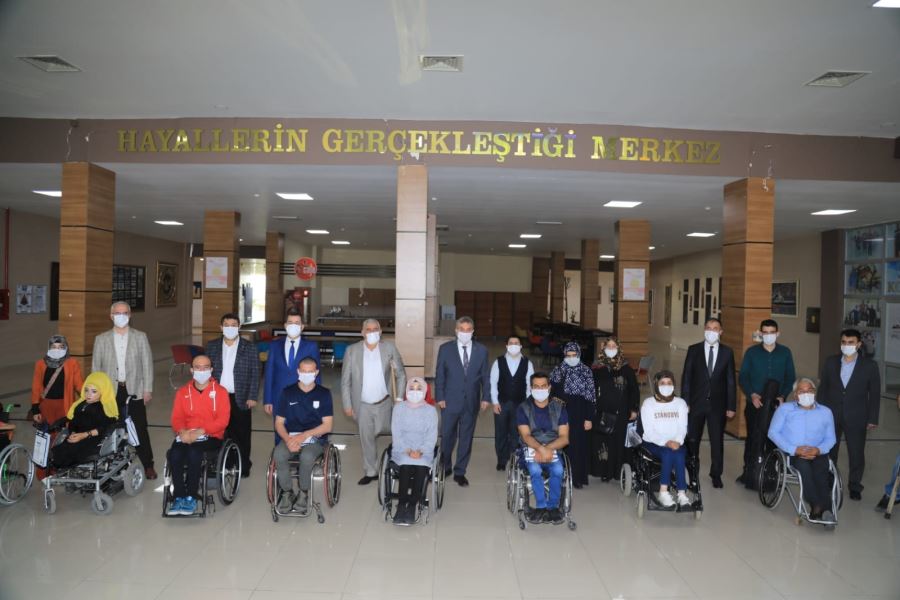 BAŞKAN BEYAZGÜL ENGELLİ VATANDAŞLAR İLE BİR ARAYA GELDİ
