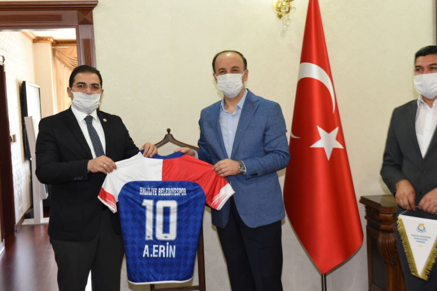 Vali Erin, Haliliye Voleybol Takımını Tebrik Etti