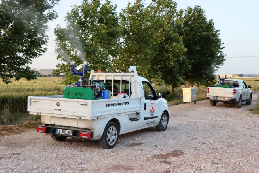 BÜYÜKŞEHİR VEKTÖRLE MÜCADELESİNİ KIRSAL MAHALLERDE DE SÜRDÜRÜYOR