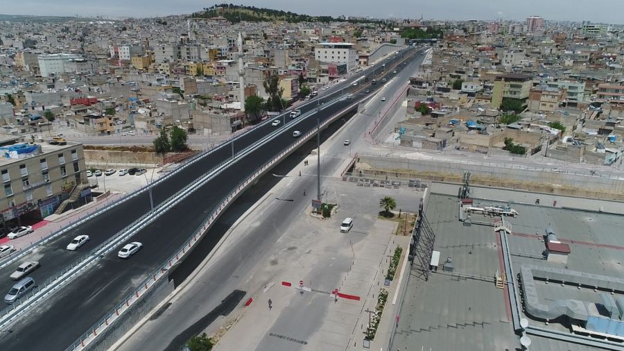 KARAKOYUN KÖPRÜLÜ KAVŞAĞI VE VİYADÜĞÜ TAMAMLANDI