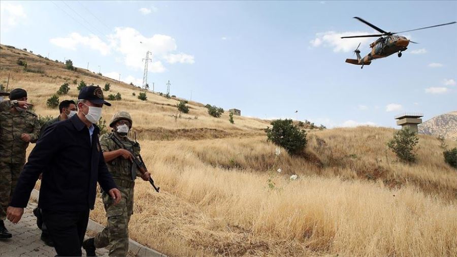Milli Savunma Bakanı Akar: 700’den fazla hedef vuruldu