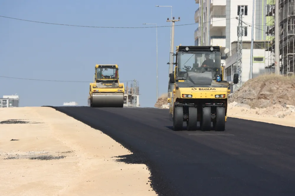 MEHMETÇİK MAHALLESİNDE YOL AĞININ KALİTESİ ARTIYOR