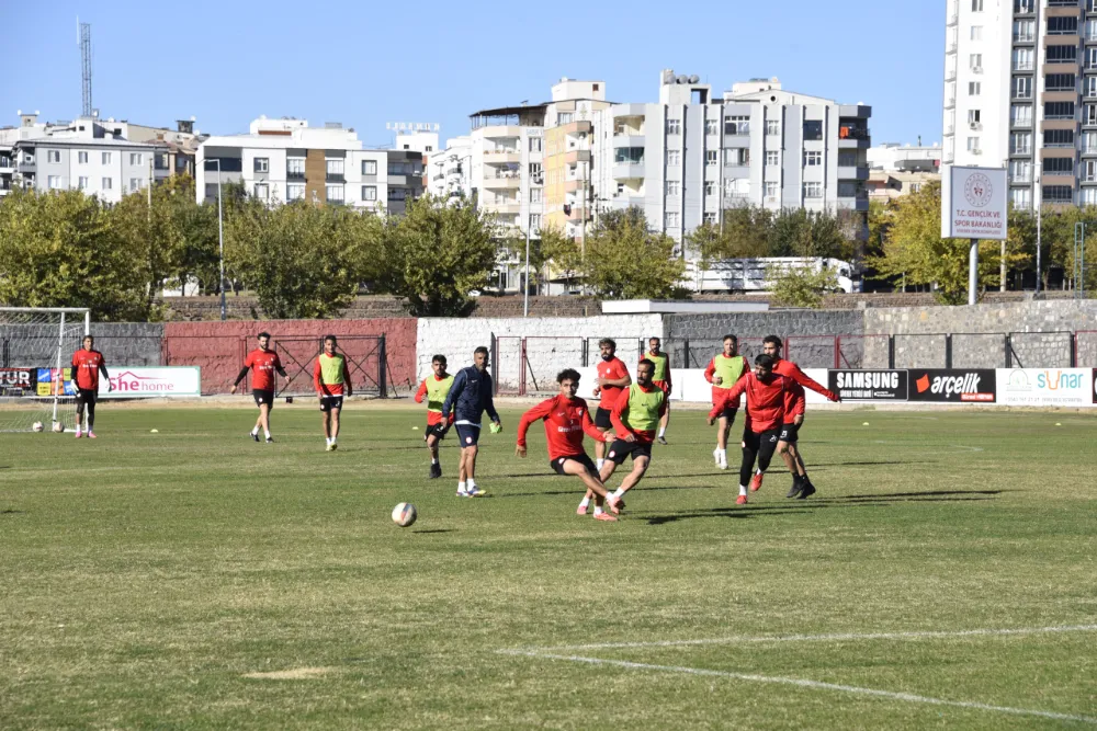 SİVEREK BELEDİYESPOR PAZAR GÜNÜ OYNANACAK MAÇA HAZIR