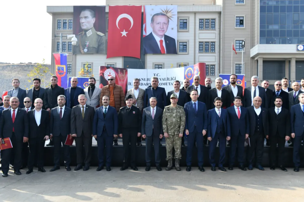 İŞ İNSANLARININ DESTEKLERİYLE SAĞLANAN ARAÇLAR JANDARMAYA TESLİM EDİLDİ