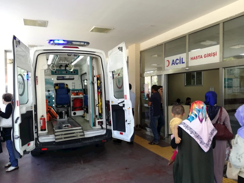 Şanlıurfa’da otomobil ile motosiklet çarpıştı, 3 yaralı