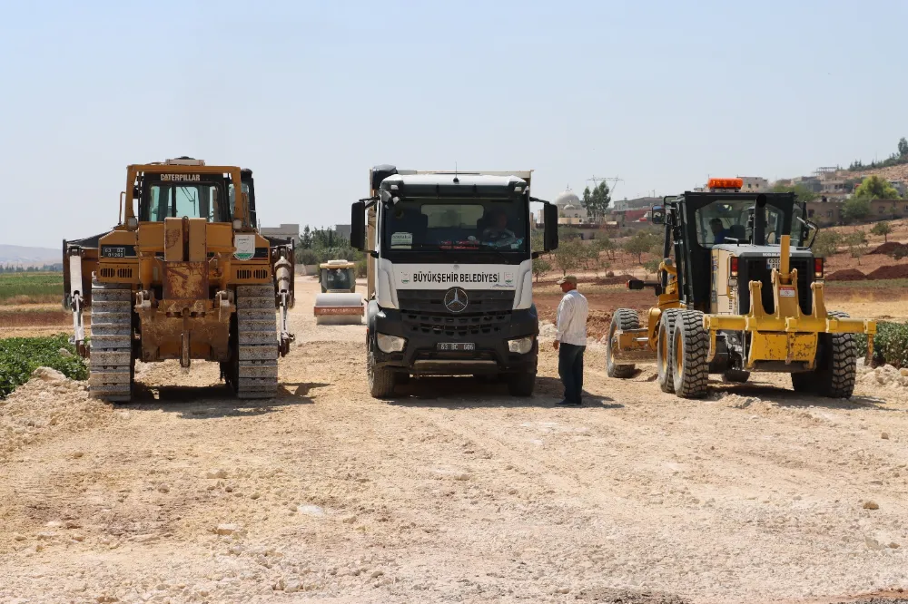BÜYÜKŞEHİR’DEN EYYÜBİYE İLÇESİ ÇAMURLU MAHALLESİNDE ASFALT ÖNCESİ HAZIRLIK