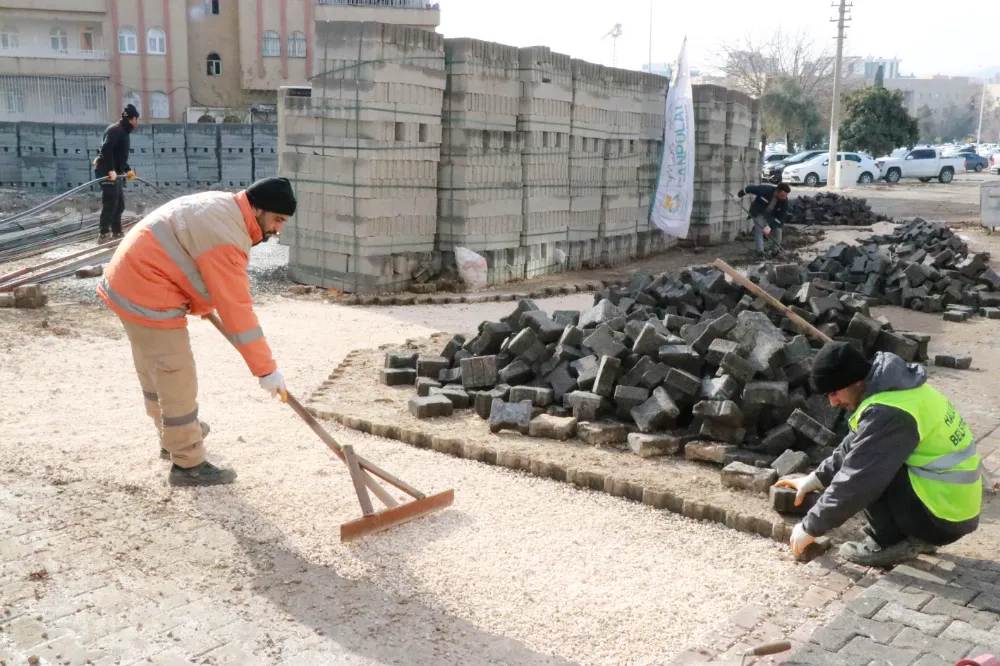 ÜSTYAPI HİZMETLERİ İÇİN MUHTARDAN BAŞKAN CANPOLAT’A TEŞEKKÜR 