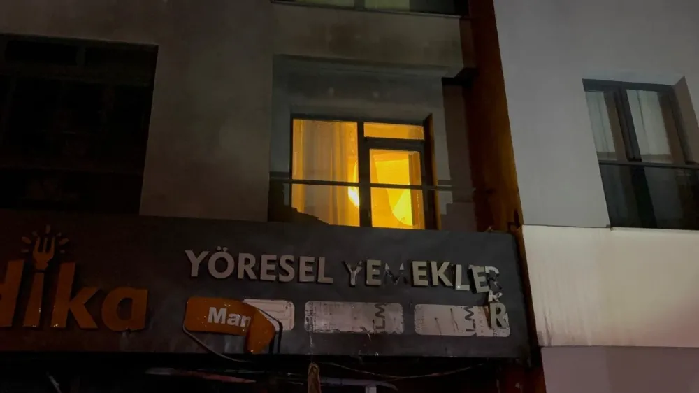 RESTORANDA ÇIKAN YANGIN KORKUTTU