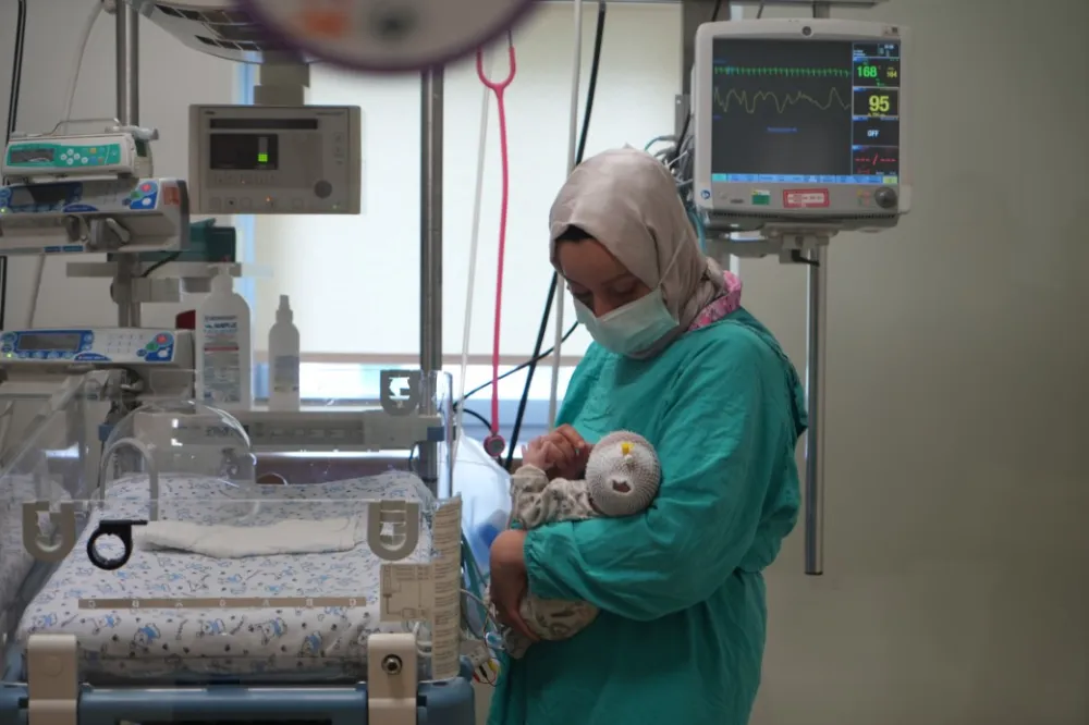 SURİYE’DEN TÜRKİYE’YE ‘HAMİT’ BEBEK İÇİN YAŞAM YOLU: KALP DAMARLARI TERS DOĞMUŞTU, 4,5 SAATLİK BAŞARILI OPERASYON