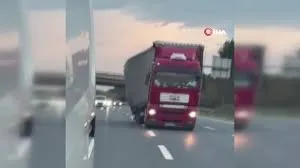 TIR ŞOFÖRÜNÜN TEHLİKELİ SEYRİ KAMERADA