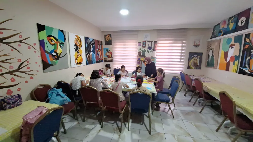 BÜYÜKŞEHİR, BİNLERCE GENCİ GENÇLİK MERKEZLERİNDE BULUŞTURUYOR