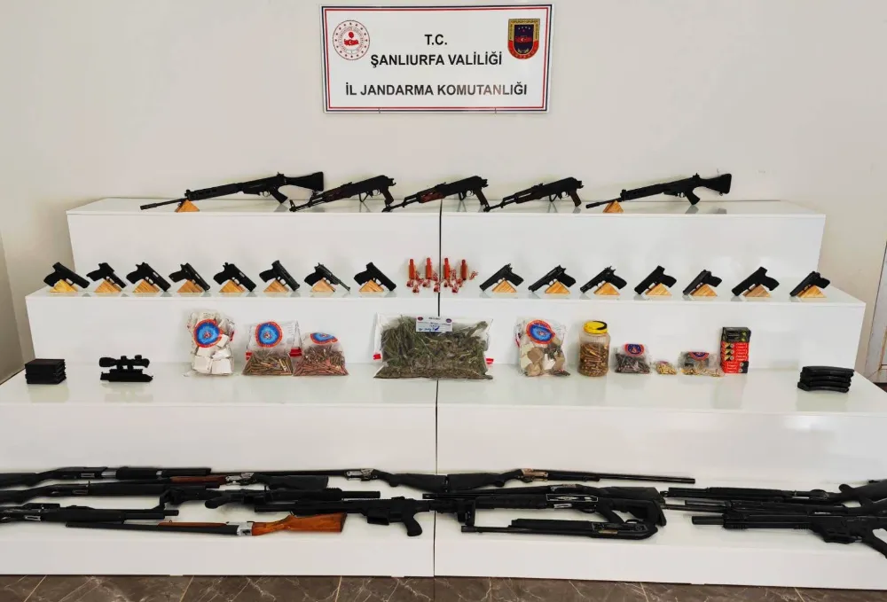 MISIR TARLASINDA PATLAYICI MADDE VE SİLAHLAR ELE GEÇİRİLDİ: 9 GÖZALTI