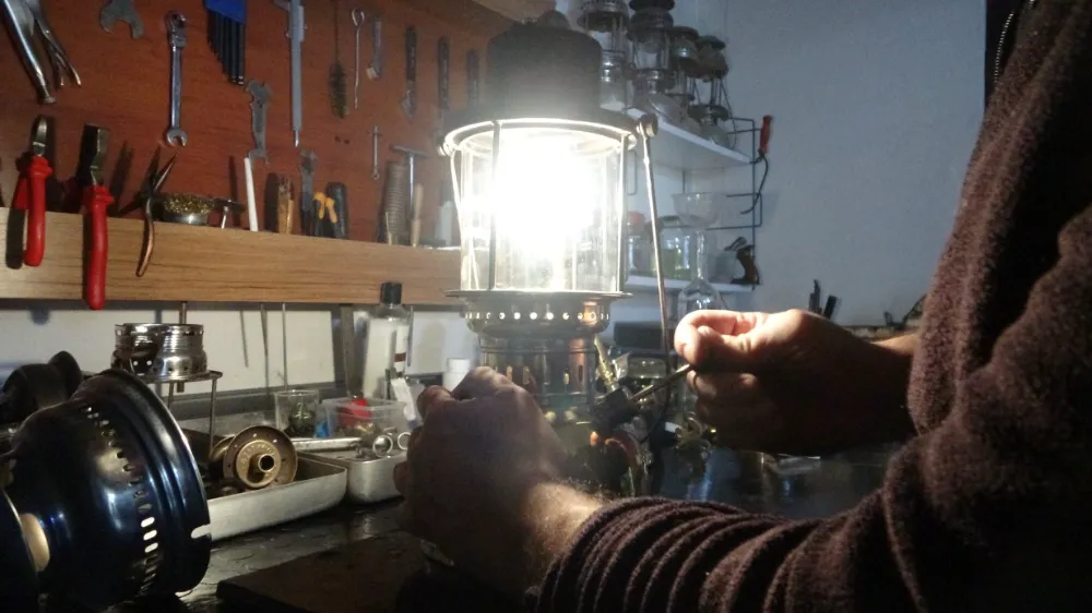 ASIRLIK LAMBALARA YENİDEN IŞIK VERİYOR