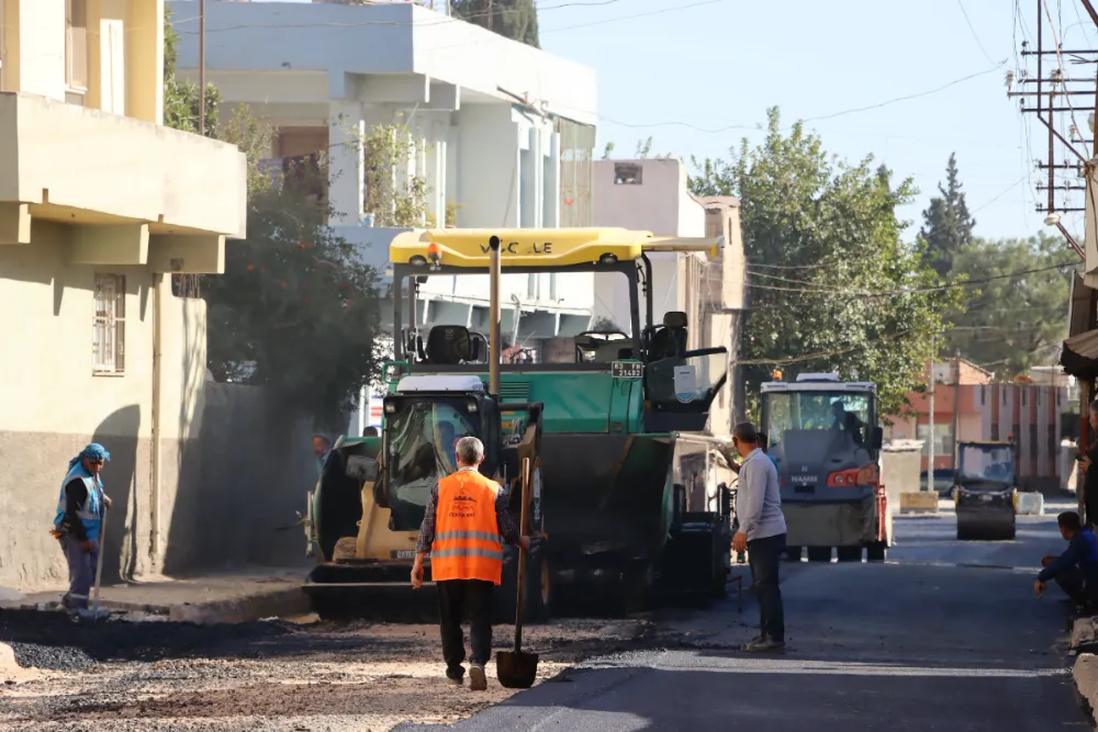 BÜYÜKŞEHİR’DEN CEYLANPINAR’DA KARAYOLLARI STANDARTLARINDA ASFALT 