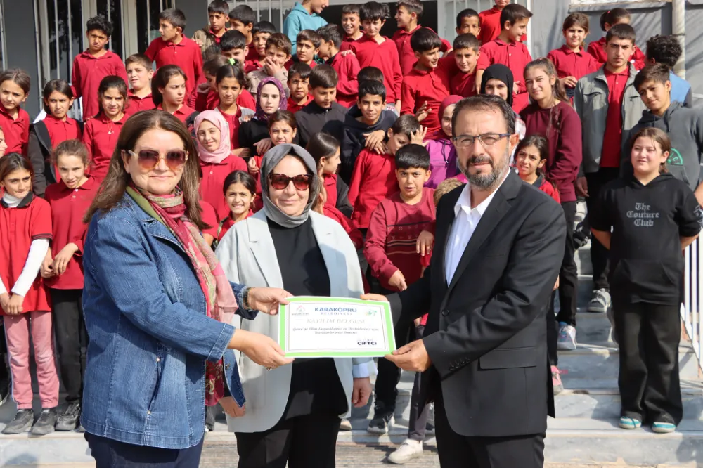 KARAKÖPRÜ KIRSALINDA GERİ DÖNÜŞÜM ÖĞRETİLİYOR