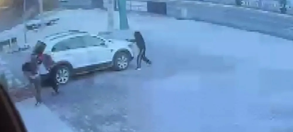 ŞANLIURFA’DA AYNI GÜN İKİ İŞ YERİNE SİLAHLI SALDIRI KAMERADA