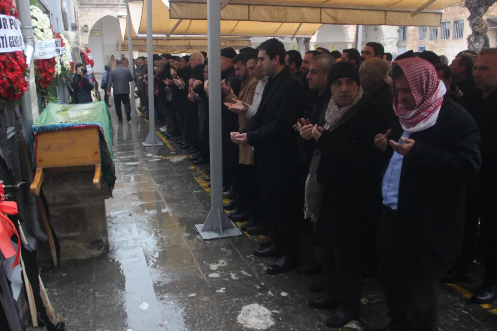 MİLLETVEKİLİ MAHMUT TANAL