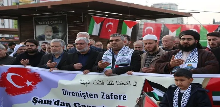 “FİLİSTİN, FİLİSTİNLİLERİNDİR!”