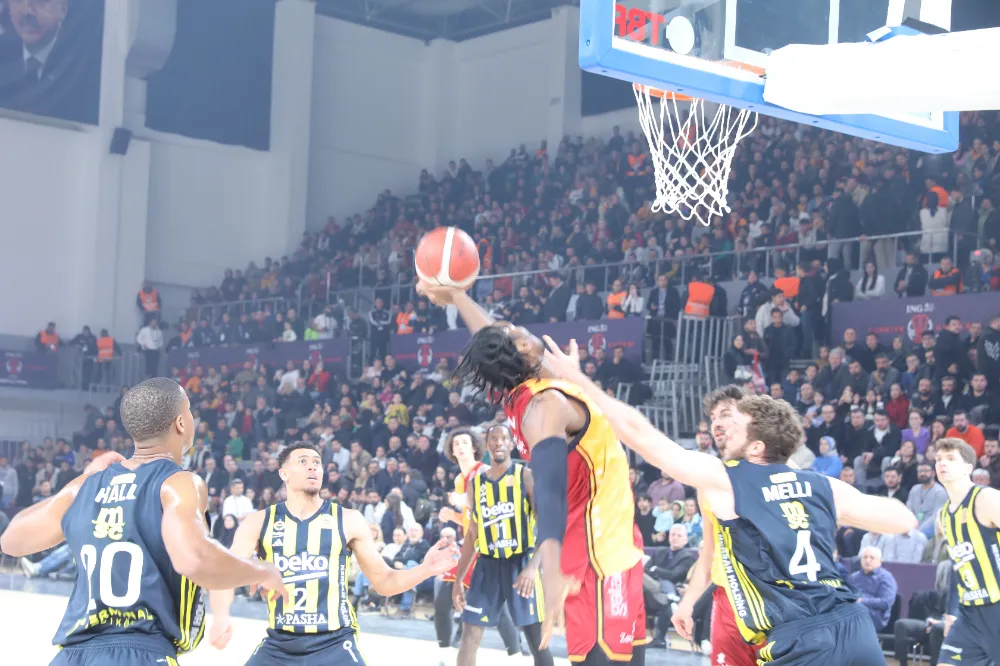 BASKETBOL ING ERKEKLER TÜRKİYE KUPASI: FENERBAHÇE: 89 - GALATASARAY: 74