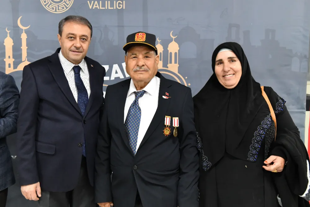 VALİ ŞILDAK, HİLVAN’DA VATANDAŞLARLA BULUŞTU