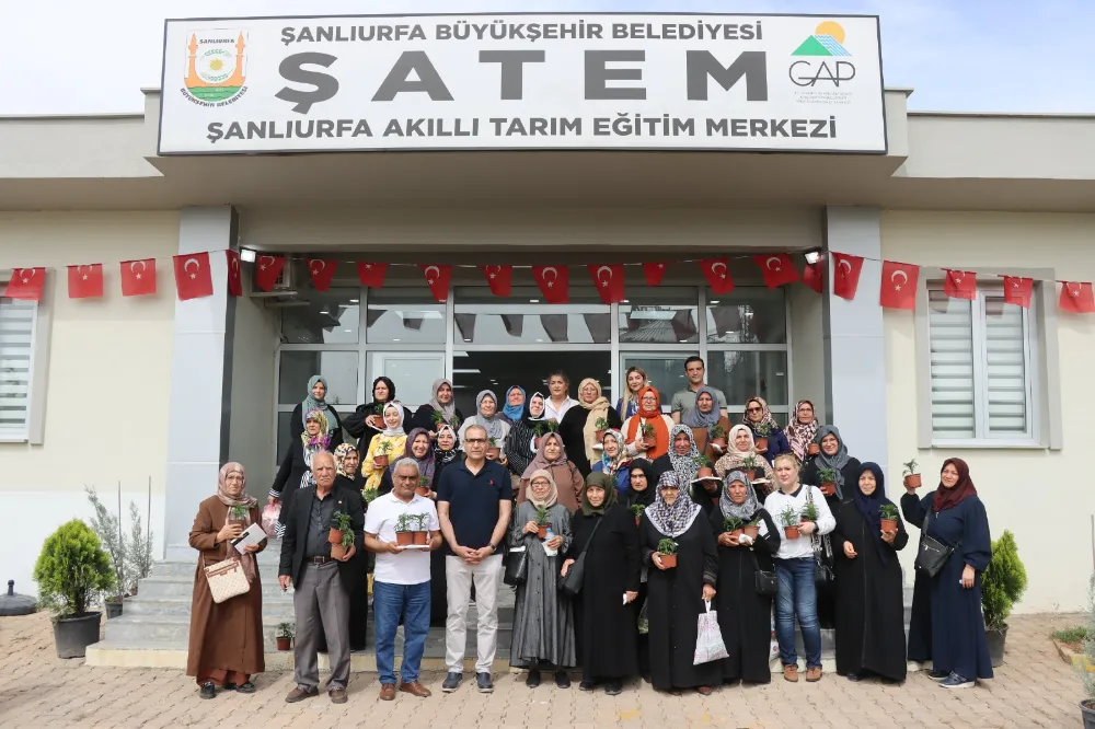 BÜYÜKŞEHİR’DEN EMEKLİ KADINLARA YÖNELİK “SÜS BİTKİSİ YETİŞTİRİCİLİĞİ EĞİTİMİ”