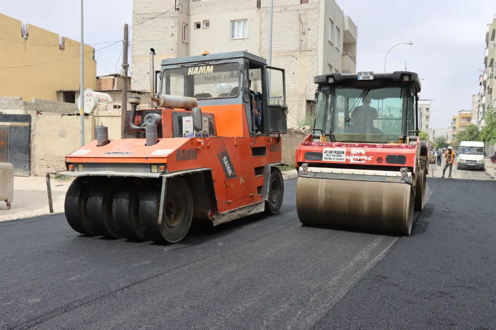 SURUÇ’TA YOLLAR YENİLENİYOR, YÜZLER GÜLÜYOR