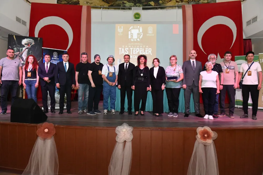 ÖĞRENCİLER, ULUSLARARASI TAŞ TEPELER RESİM ÇALIŞTAYINDA SANATÇILARLA BULUŞTU