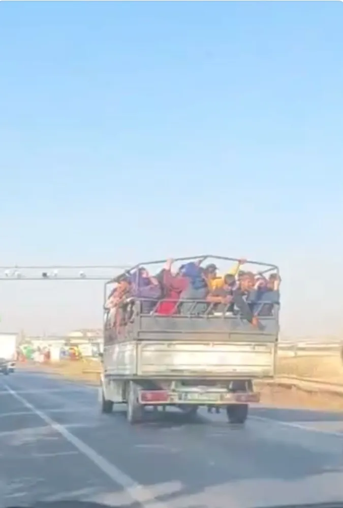 SİVEREK’TE MEVSİMLİK İŞÇİLERİN TEHLİKELİ YOLCULUĞU KAMERADA
