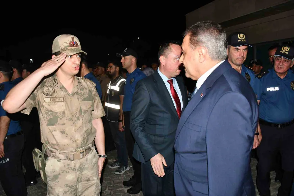 Siverek’te asayiş uygulamasına Vali Şıldak eşlik etti