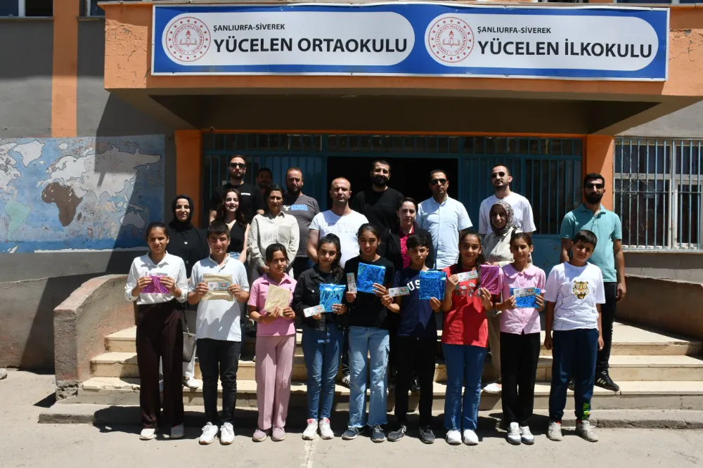 Siverek Belediyesi’nden Öğrencilere Karne Hediyesi