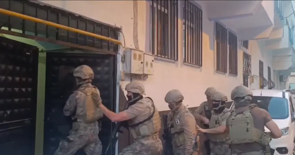 ŞANLIURFA’DA DEAŞ OPERASYONUNA 2 TUTUKLAMA