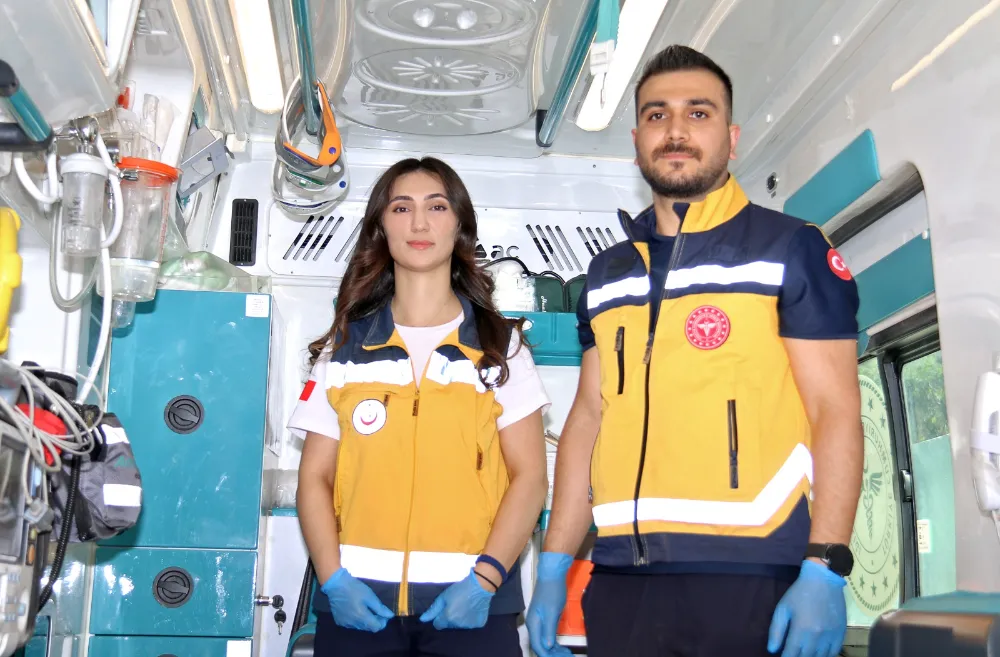 Şanlıurfa’da Ambulansta İkiz Doğum