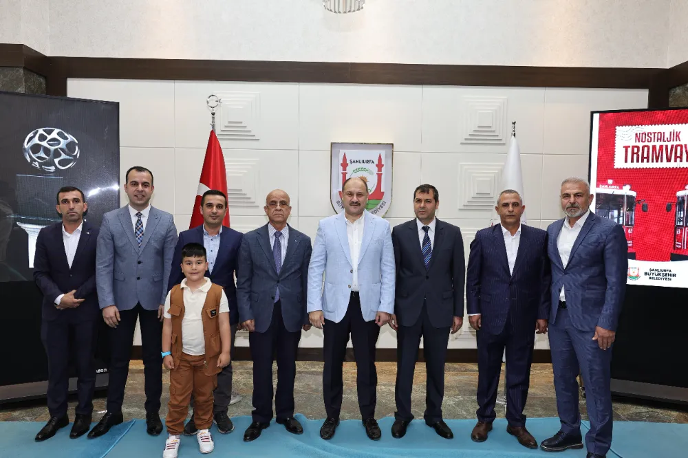 BAŞKAN GÜLPINAR, PERSONELLERİYLE BAYRAMLAŞTI 