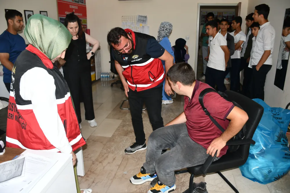 Özel Gereksinimli Öğrencilere Ayakkabı Desteği