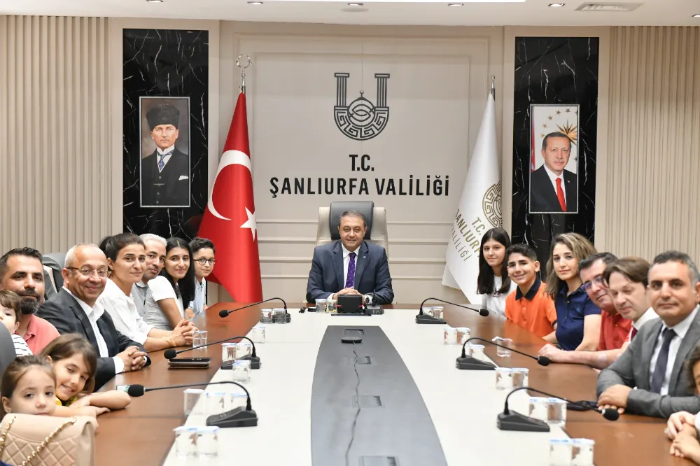 VALİ ŞILDAK BİRİNCİLERİ AĞIRLADI