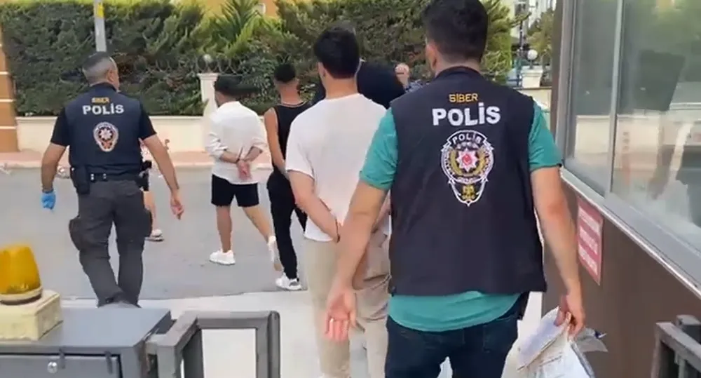 MERSİN MERKEZLİ YASA DIŞI BAHİS ÇETESİ ÇÖKERTİLDİ: 34 GÖZALTI, 21 TUTUKLAMA