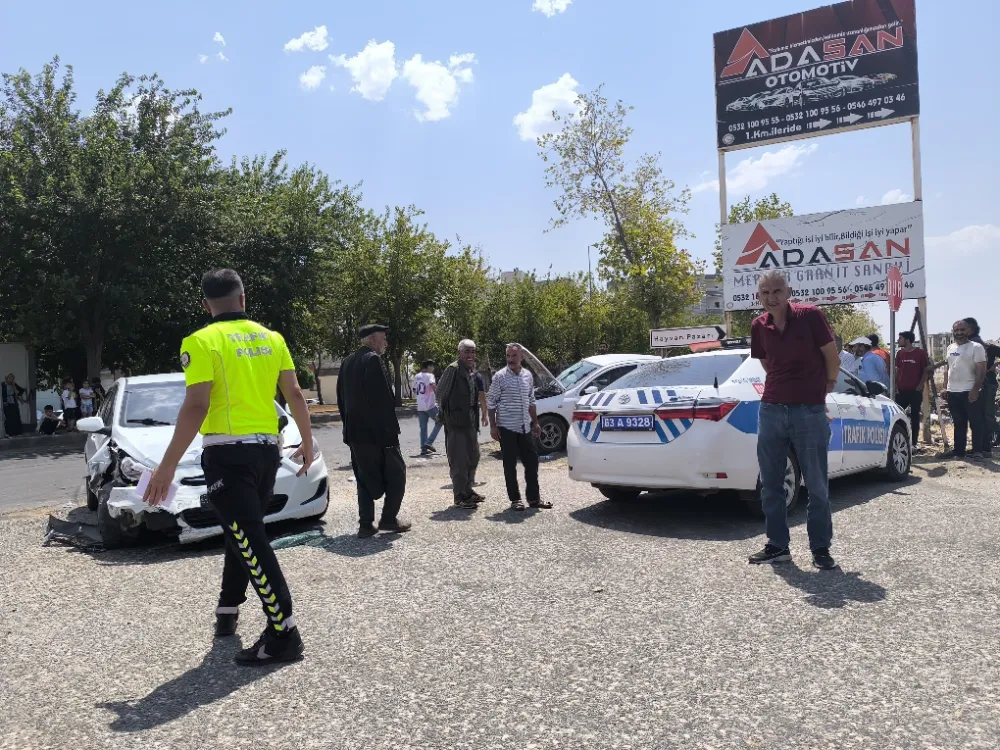 SİVEREK’TE İKİ AYRI TRAFİK KAZASI: 4 KİŞİ YARALANDI
