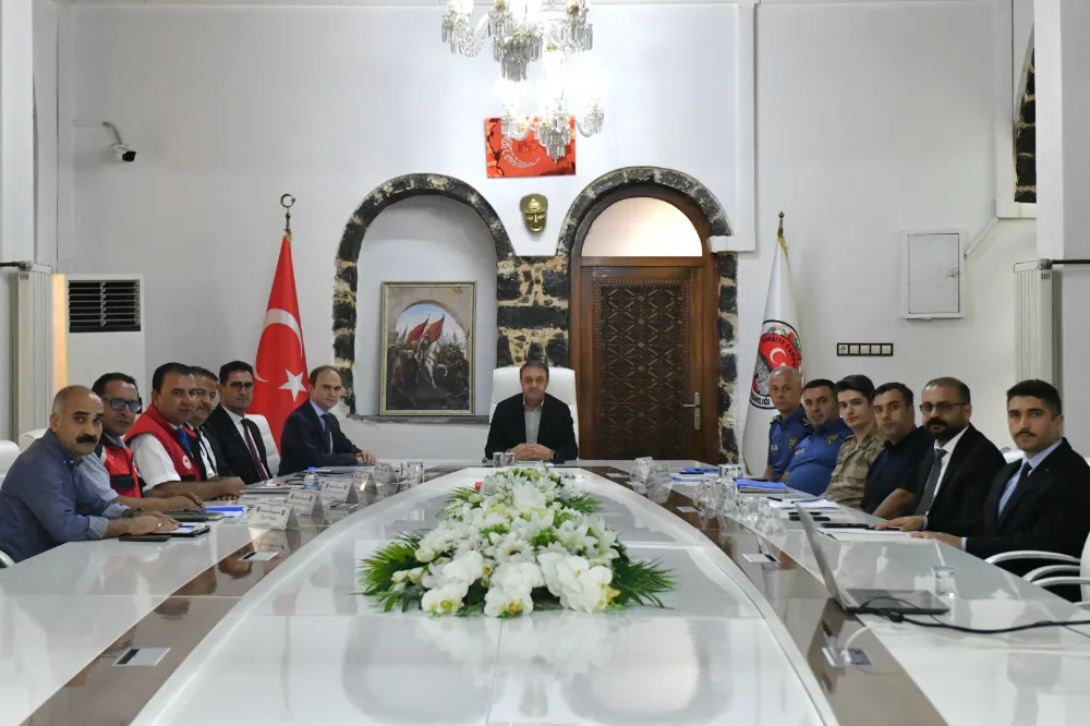 VALİ ŞILDAK, SİVEREK’TE İNCELEMELERDE BULUNDU