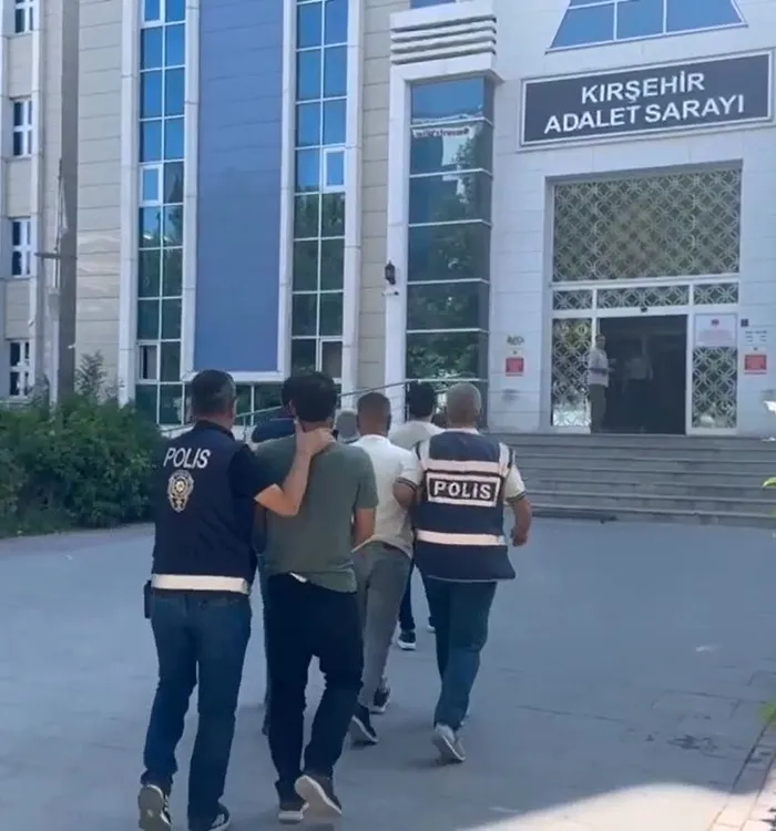 EMEKLİ KADINI DOLANDIRAN 3 ZANLI TUTUKLANDI 