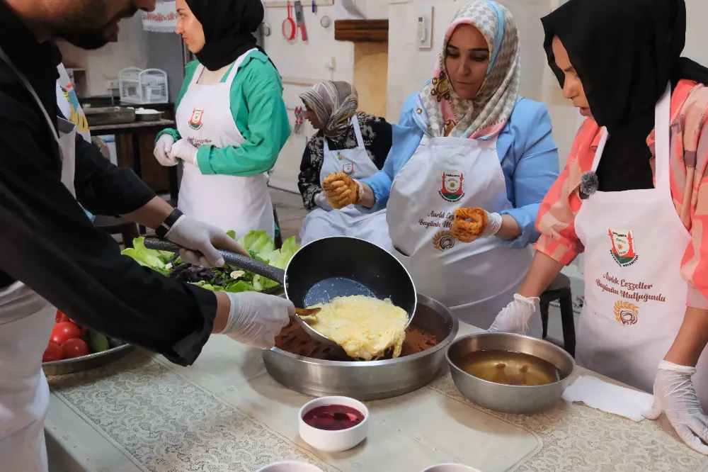 BÜYÜKŞEHİR, ŞANLIURFA GASTRONOMİSİNİ GELECEĞE TAŞIYOR