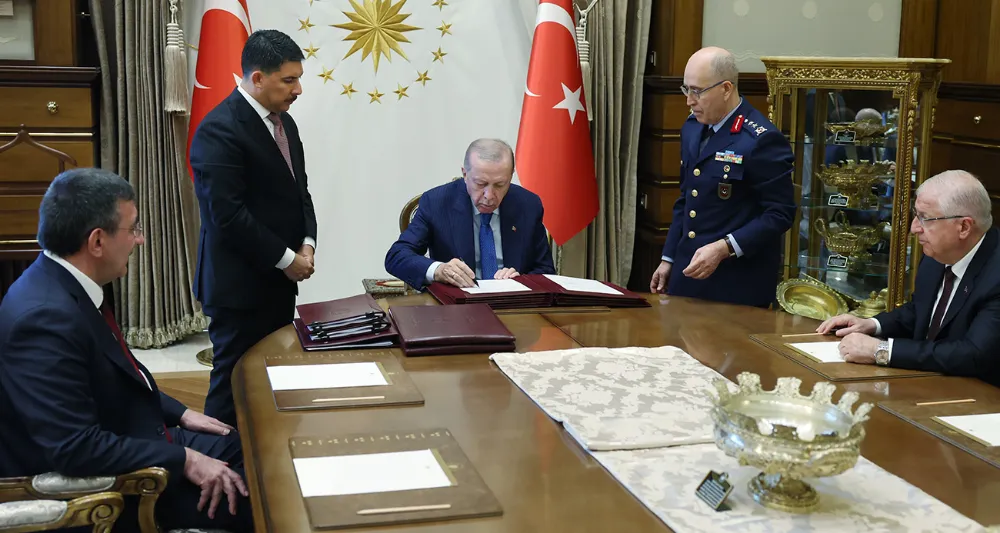CUMHURBAŞKANI ERDOĞAN YAŞ KARARLARINI İMZALADI