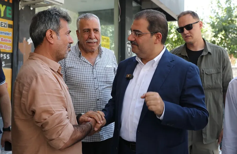 BAŞKAN CANPOLAT HALKLA İÇ İÇE